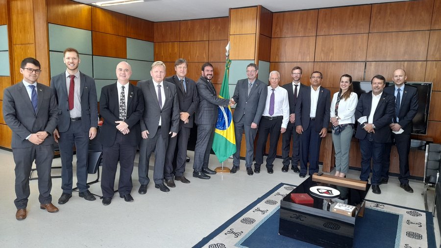 Gruppenfoto nach der PSG-Sitzung mit Vertretern des MAPA, BMEL, Projektteams, der Deutschen Botschaft, der IAK und der GFA